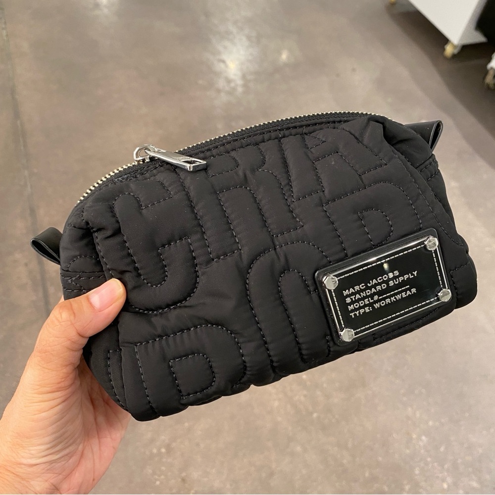 MARC JACOBS LARGE COSMETIC CASE 4S4SCP002S02 Black